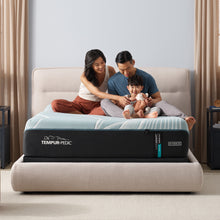 Load image into Gallery viewer, Tempur-Pedic® TEMPUR-LuxeAdapt® Hybrid Mattress (2024)