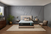 Load image into Gallery viewer, Tempur-Pedic - TEMPUR-Breeze® ProBreeze® Medium Mattress (2023)